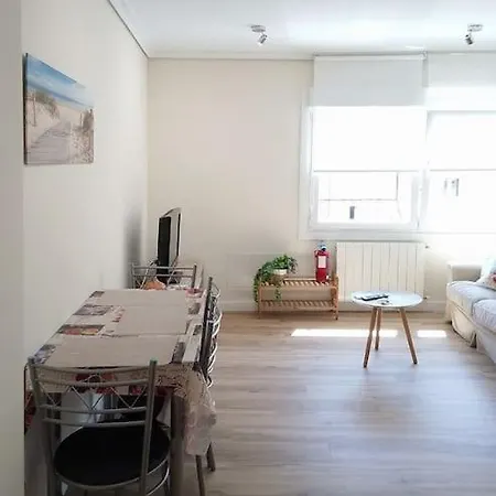 Garden Apartment *